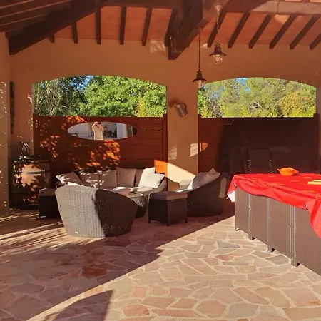 Nostra Casa , Entre Uzes, Nimes, Anduze * Bragassargues